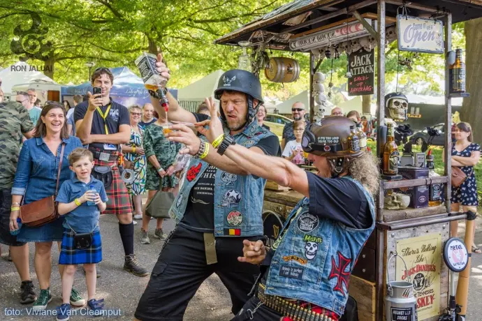 BARTENDERS D'HELLUXE