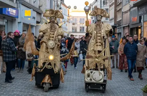 LES ROIS DU SOLEILS