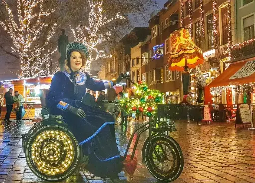 DE KERSTFIETS